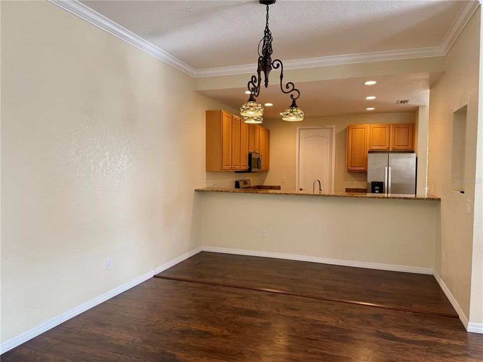 For Rent: $2,175 (3 beds, 2 baths, 1755 Square Feet)