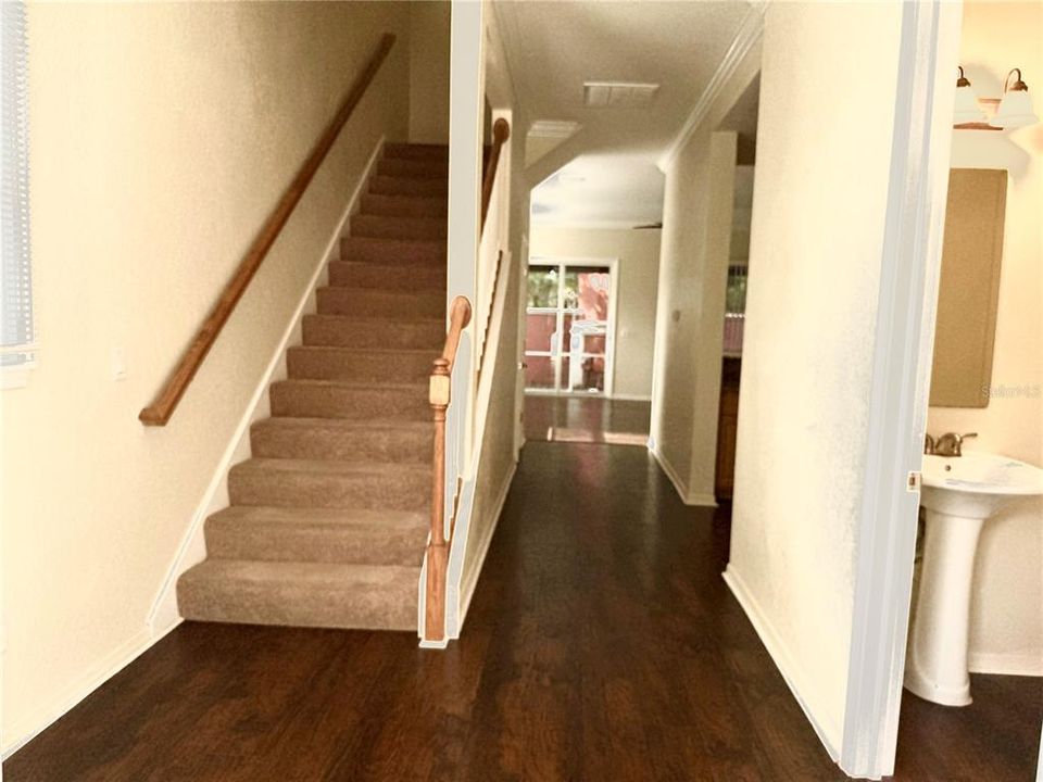 For Rent: $2,175 (3 beds, 2 baths, 1755 Square Feet)