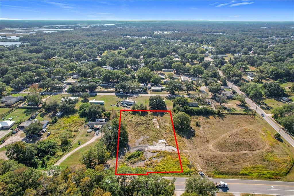 En Venta: $345,995 (0.91 acres)