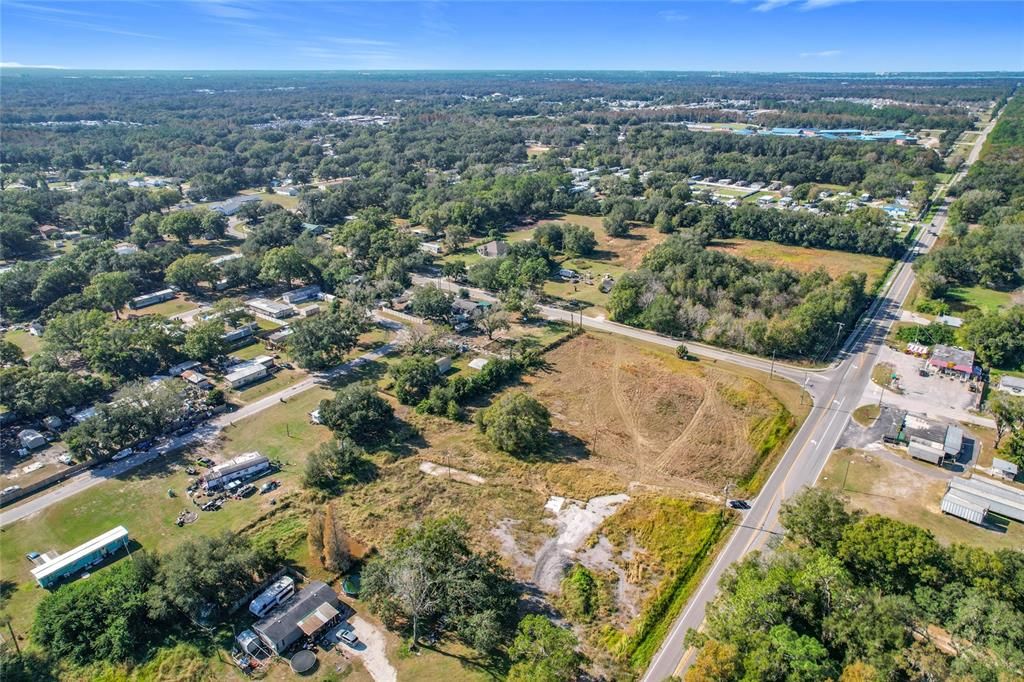 En Venta: $345,995 (0.91 acres)