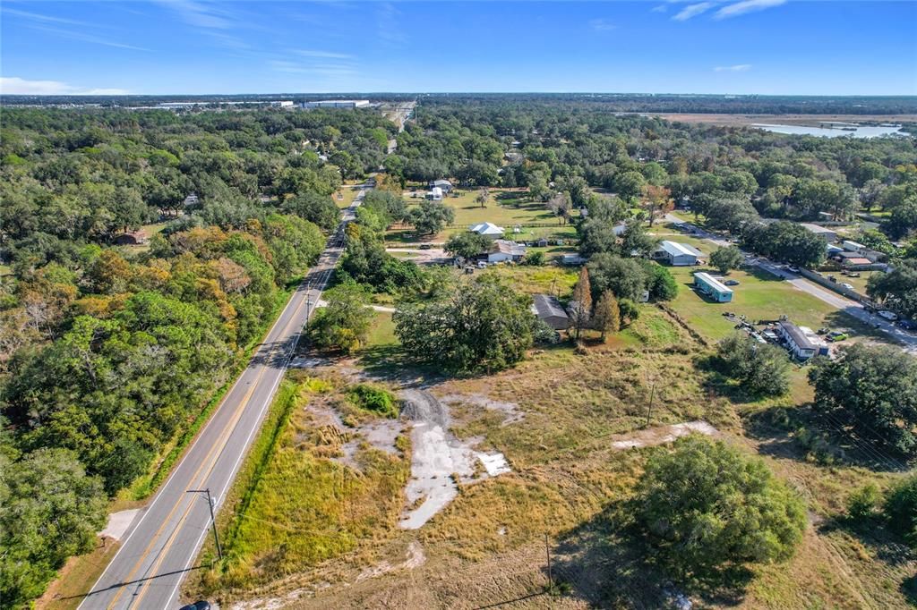 En Venta: $345,995 (0.91 acres)