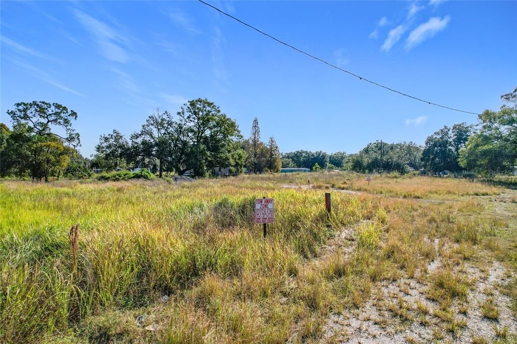 En Venta: $345,995 (0.91 acres)