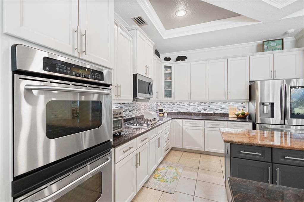 На продажу: $949,000 (5 спален, 4 ванн, 3934 Квадратных фут)