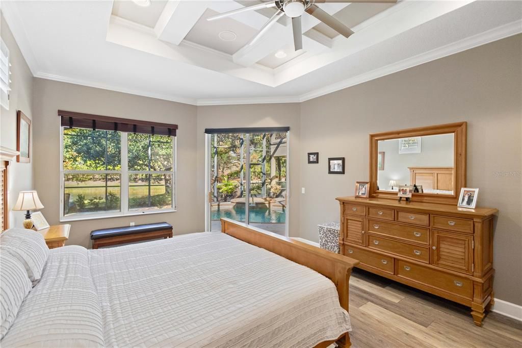 На продажу: $949,000 (5 спален, 4 ванн, 3934 Квадратных фут)