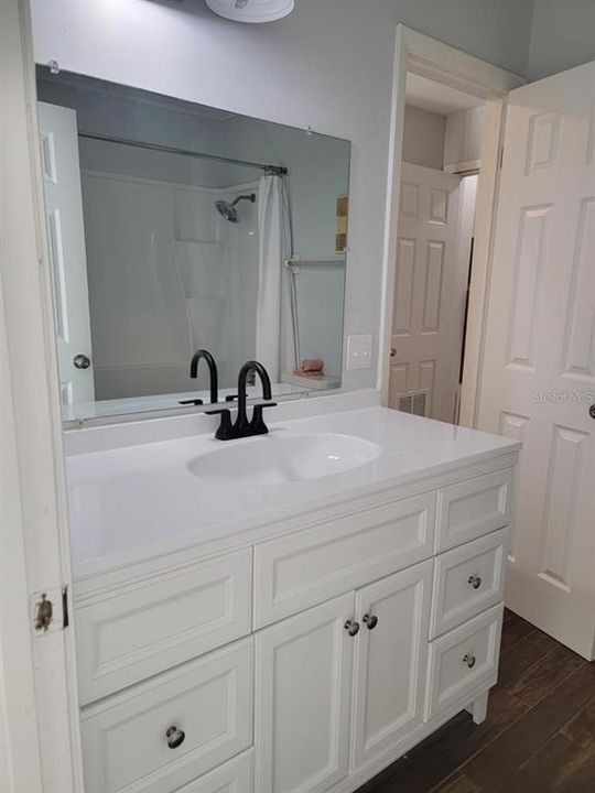 For Rent: $1,650 (2 beds, 1 baths, 621 Square Feet)