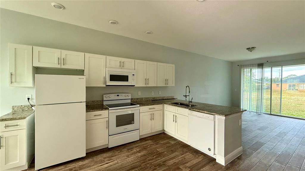 For Rent: $1,425 (3 beds, 2 baths, 1150 Square Feet)