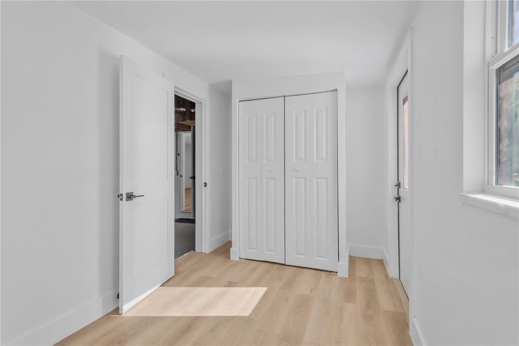 На продажу: $599,999 (4 спален, 3 ванн, 1392 Квадратных фут)