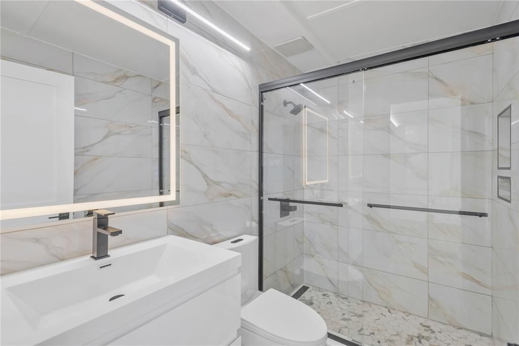 На продажу: $599,999 (4 спален, 3 ванн, 1392 Квадратных фут)