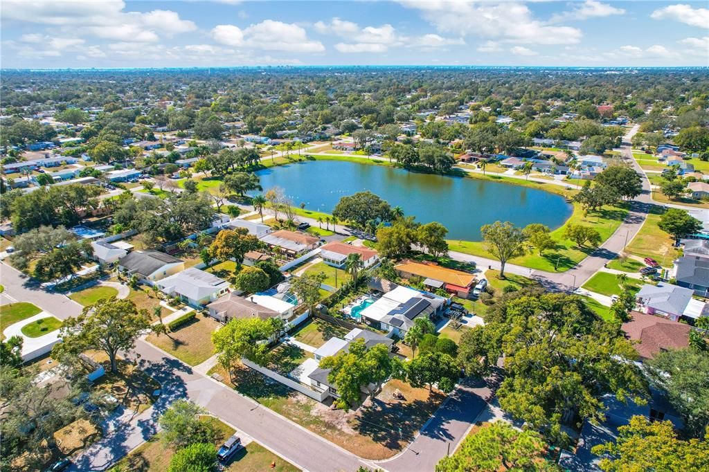 На продажу: $599,999 (4 спален, 3 ванн, 1392 Квадратных фут)