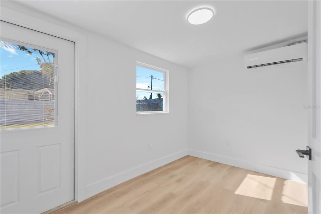 На продажу: $599,999 (4 спален, 3 ванн, 1392 Квадратных фут)