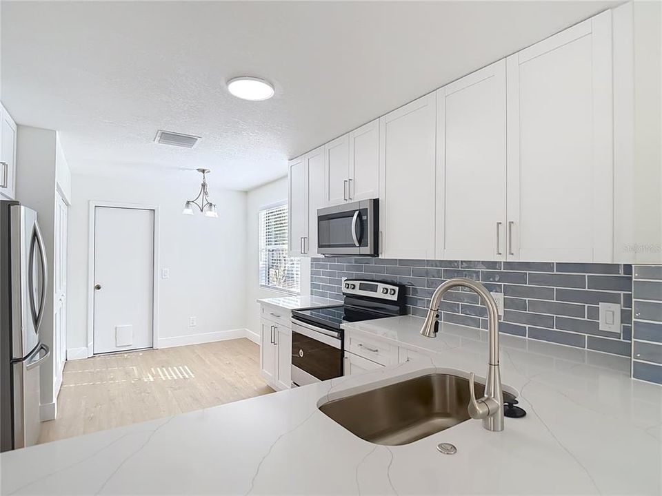 待售: $419,999 (3 贝兹, 2 浴室, 1772 平方英尺)