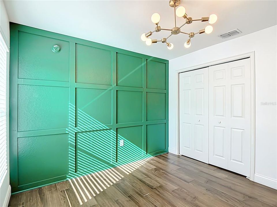 待售: $329,999 (4 贝兹, 2 浴室, 1707 平方英尺)