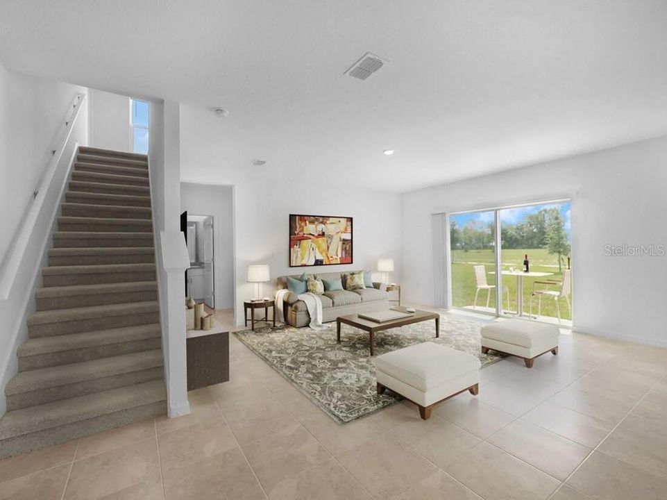 En Venta: $393,999 (5 camas, 3 baños, 2287 Pies cuadrados)