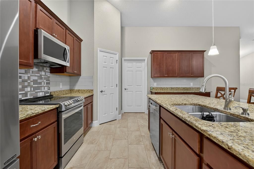 For Sale: $350,000 (4 beds, 2 baths, 2053 Square Feet)