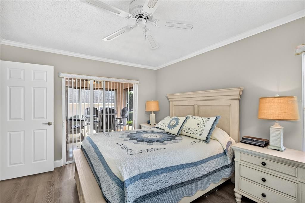 待售: $309,000 (2 贝兹, 2 浴室, 1334 平方英尺)