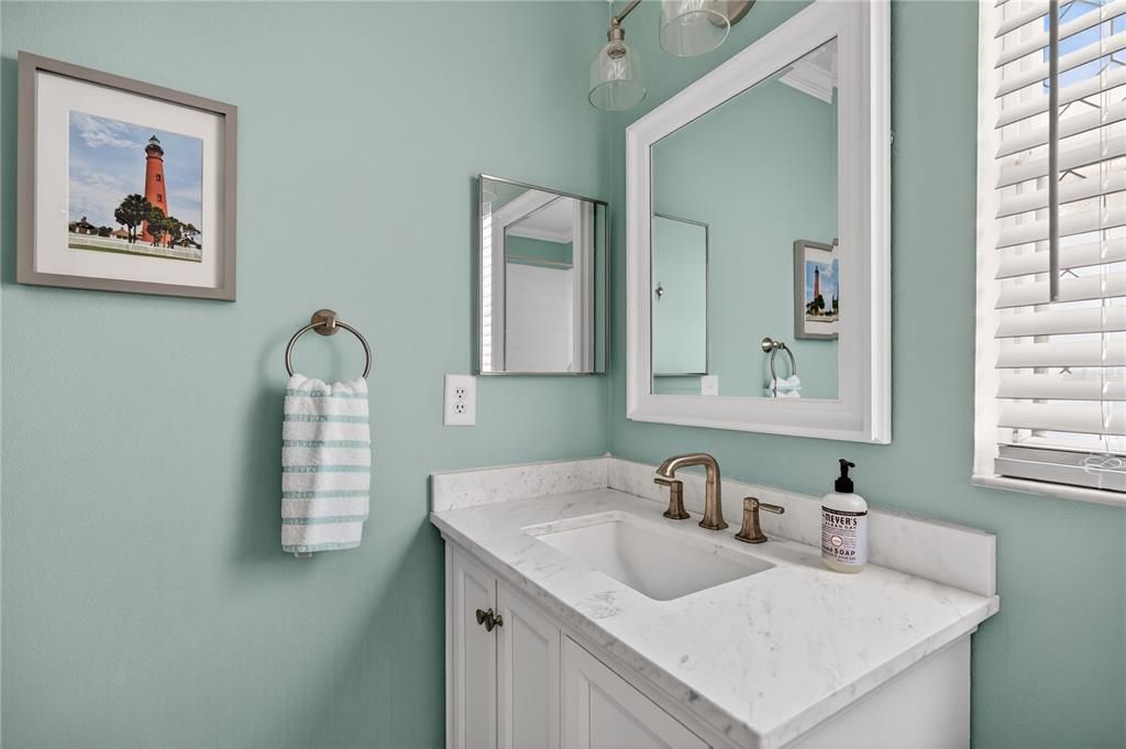 待售: $309,000 (2 贝兹, 2 浴室, 1334 平方英尺)