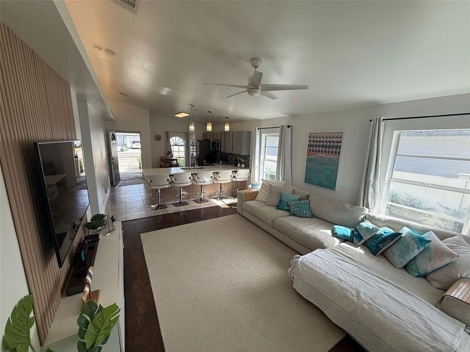 На продажу: $499,000 (3 спален, 2 ванн, 1171 Квадратных фут)