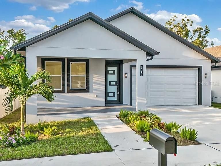 For Sale: $599,900 (4 beds, 3 baths, 2104 Square Feet)