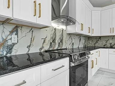 For Sale: $599,900 (4 beds, 3 baths, 2104 Square Feet)