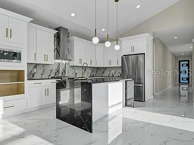 For Sale: $599,900 (4 beds, 3 baths, 2104 Square Feet)