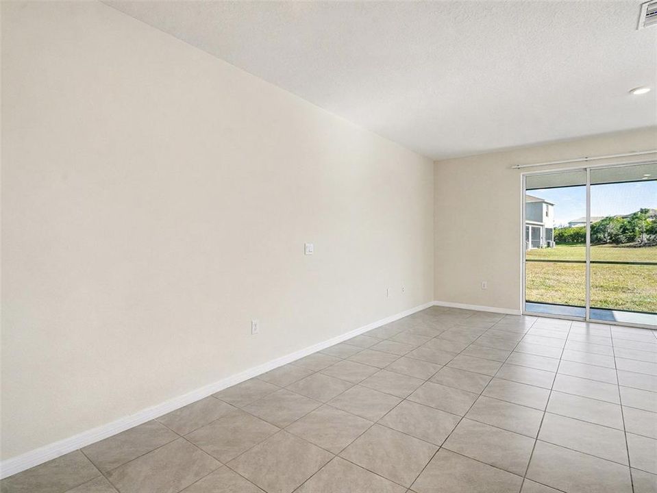 For Sale: $348,000 (3 beds, 2 baths, 1745 Square Feet)