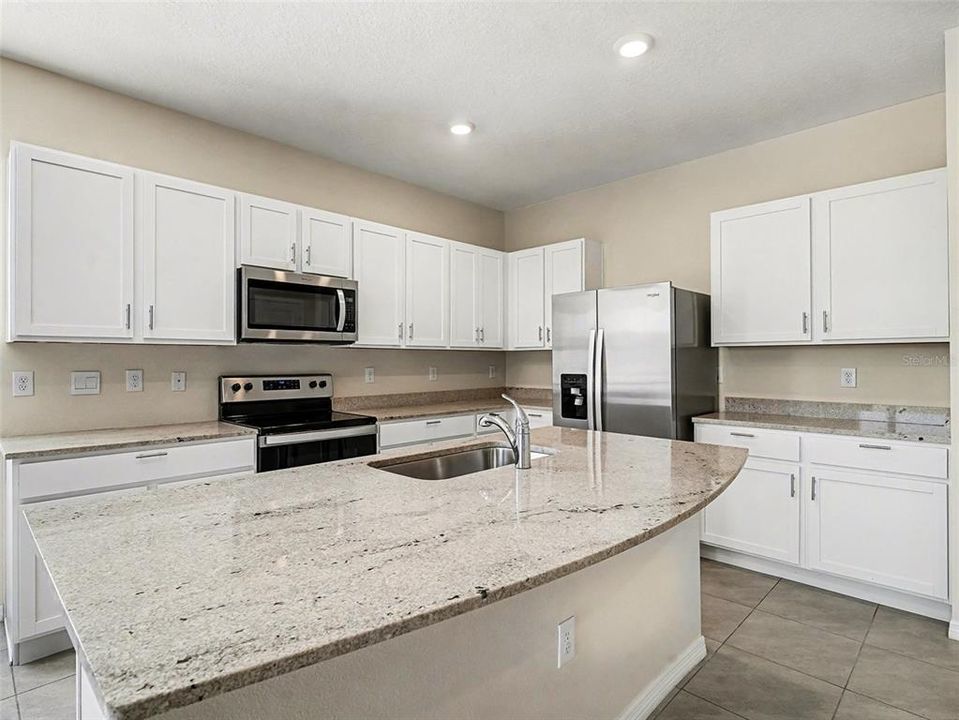 For Sale: $348,000 (3 beds, 2 baths, 1745 Square Feet)