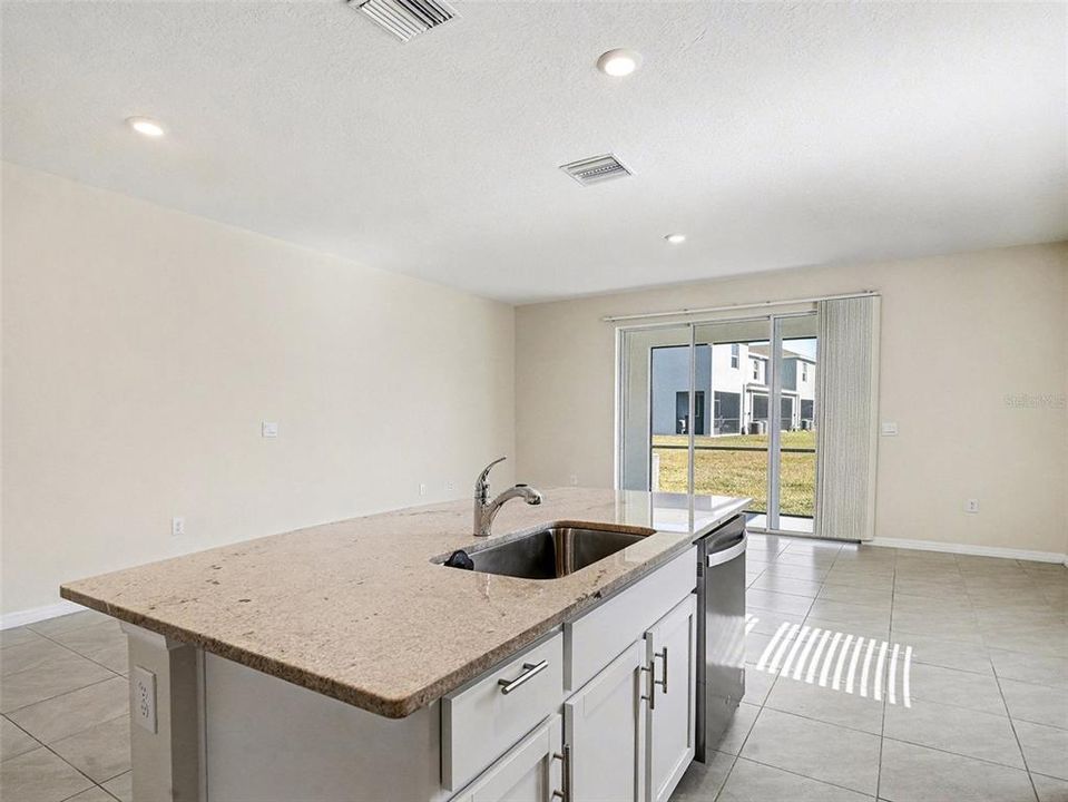 For Sale: $348,000 (3 beds, 2 baths, 1745 Square Feet)