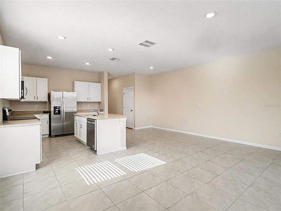 For Sale: $348,000 (3 beds, 2 baths, 1745 Square Feet)