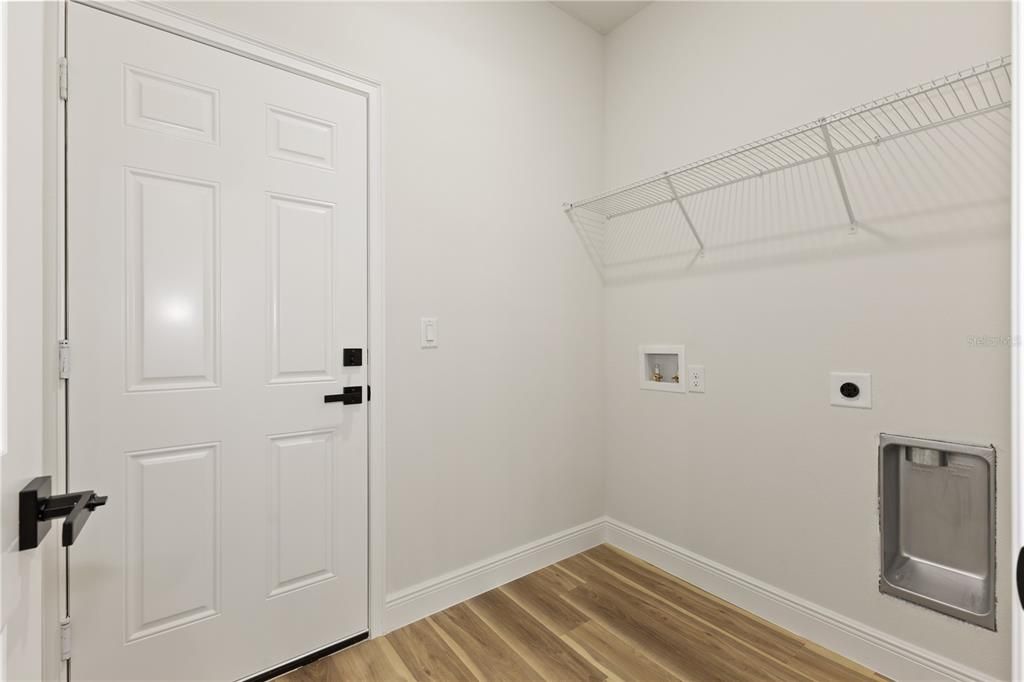 For Rent: $2,200 (4 beds, 3 baths, 1865 Square Feet)