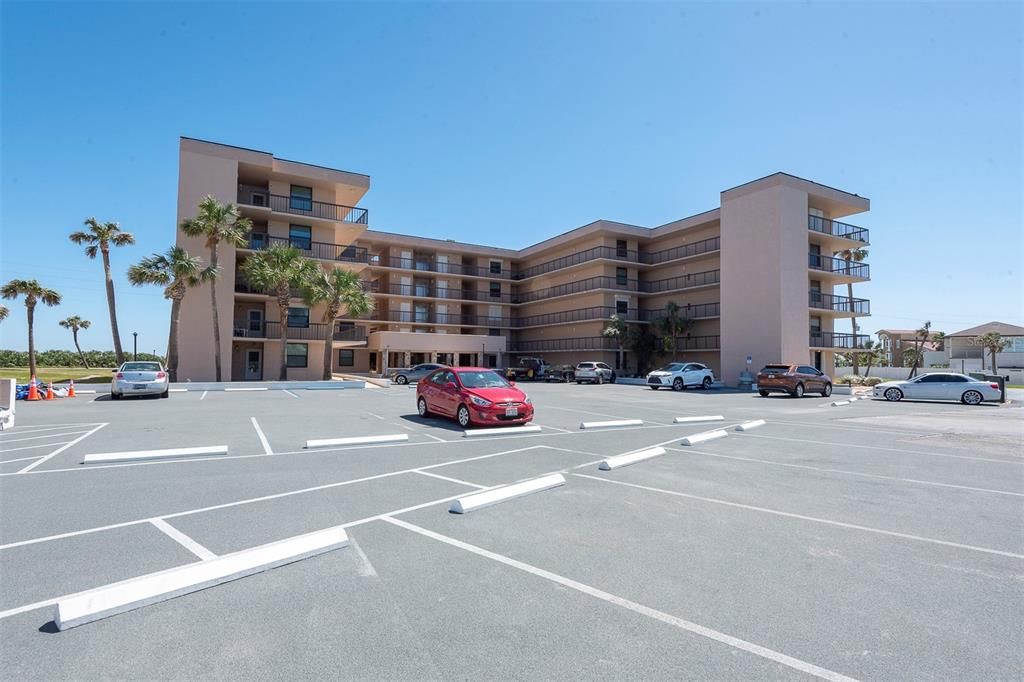 For Sale: $235,000 (2 beds, 2 baths, 1275 Square Feet)