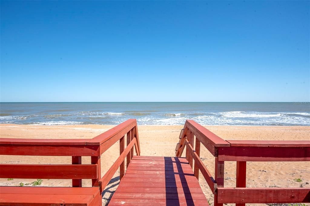 For Sale: $235,000 (2 beds, 2 baths, 1275 Square Feet)