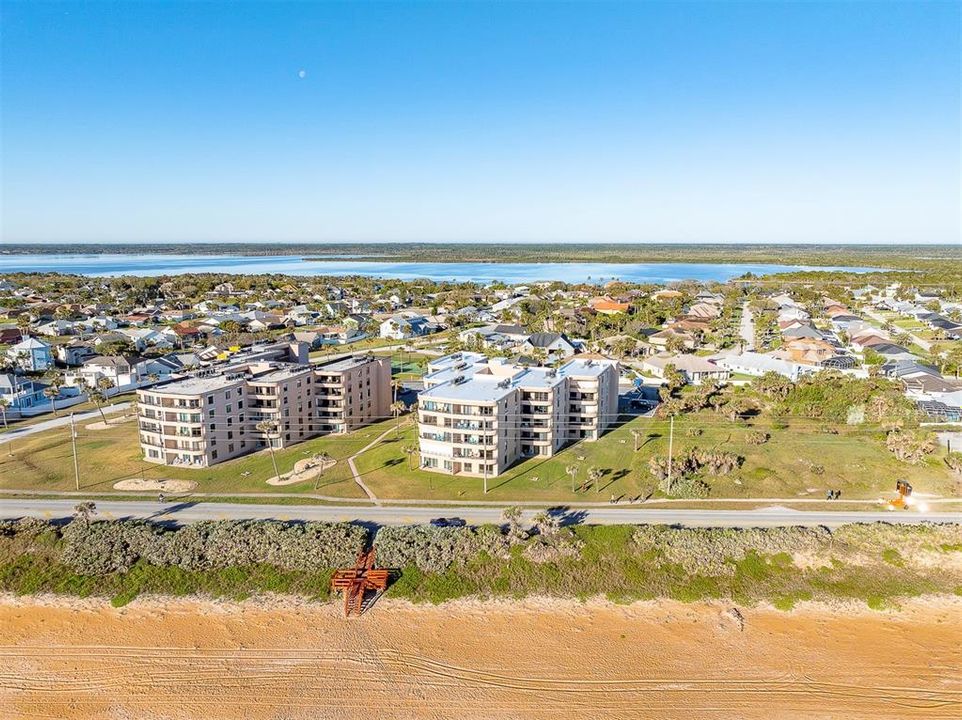 For Sale: $235,000 (2 beds, 2 baths, 1275 Square Feet)