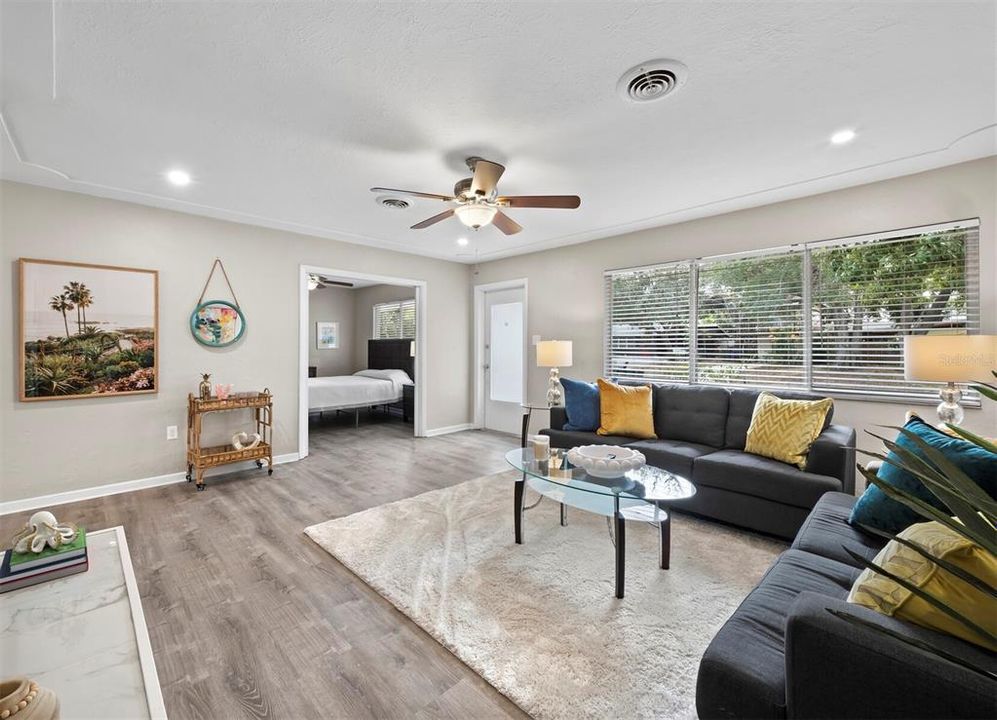 待售: $475,000 (3 贝兹, 2 浴室, 1316 平方英尺)