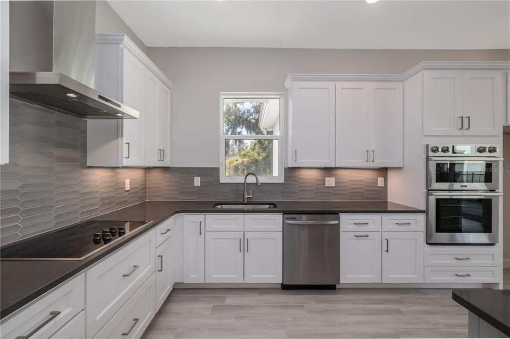 待售: $1,075,000 (4 贝兹, 3 浴室, 2742 平方英尺)