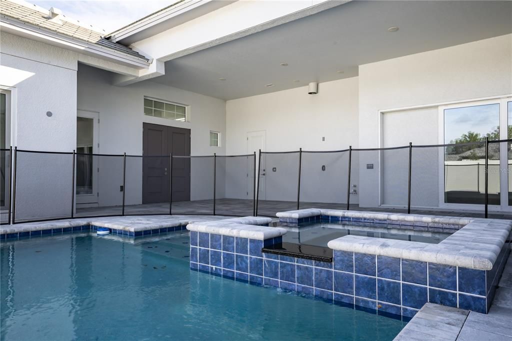 待售: $1,075,000 (4 贝兹, 3 浴室, 2742 平方英尺)