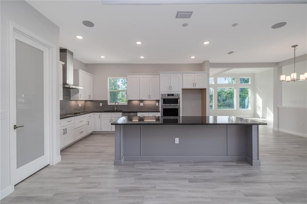 待售: $1,075,000 (4 贝兹, 3 浴室, 2742 平方英尺)