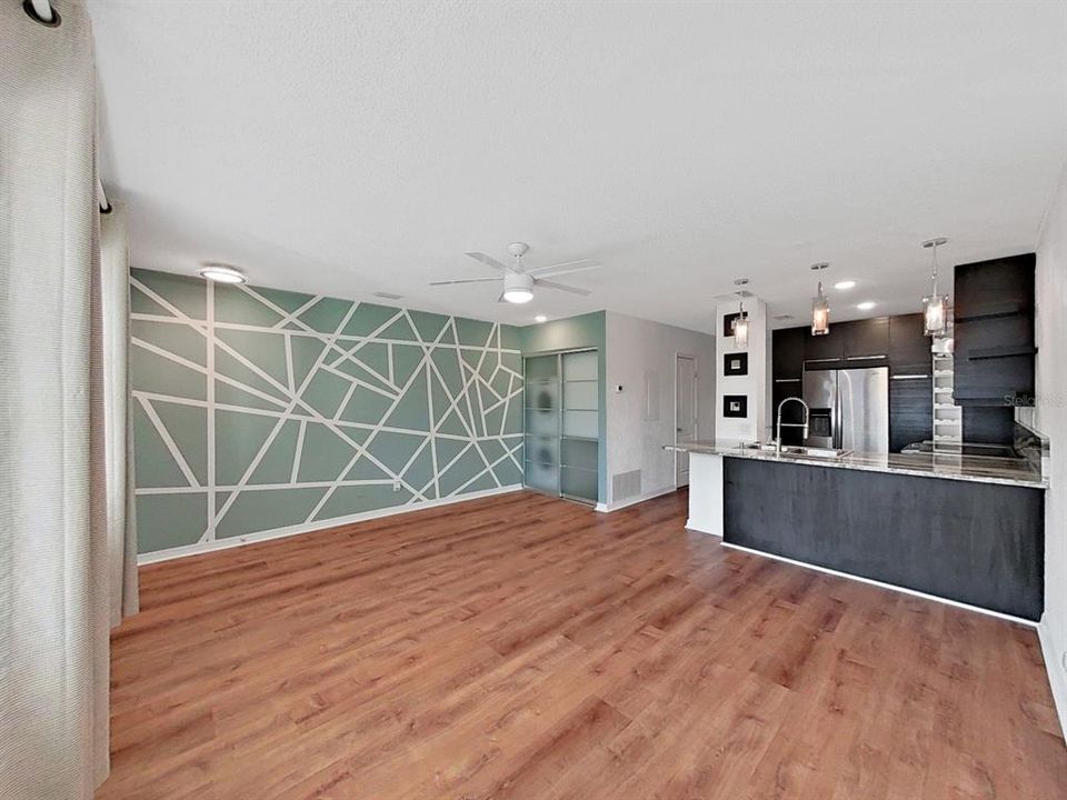 待售: $149,900 (1 贝兹, 1 浴室, 600 平方英尺)