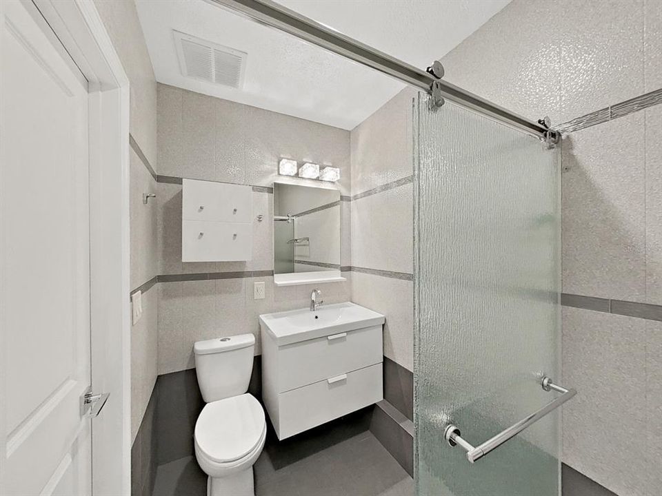 待售: $149,900 (1 贝兹, 1 浴室, 600 平方英尺)