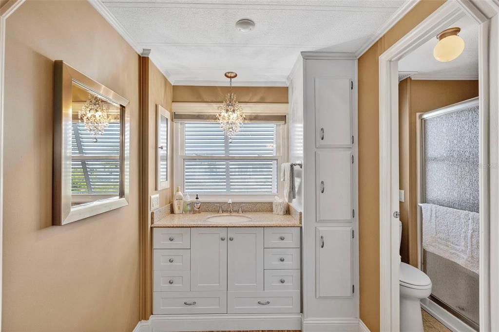 For Sale: $225,000 (2 beds, 2 baths, 1151 Square Feet)