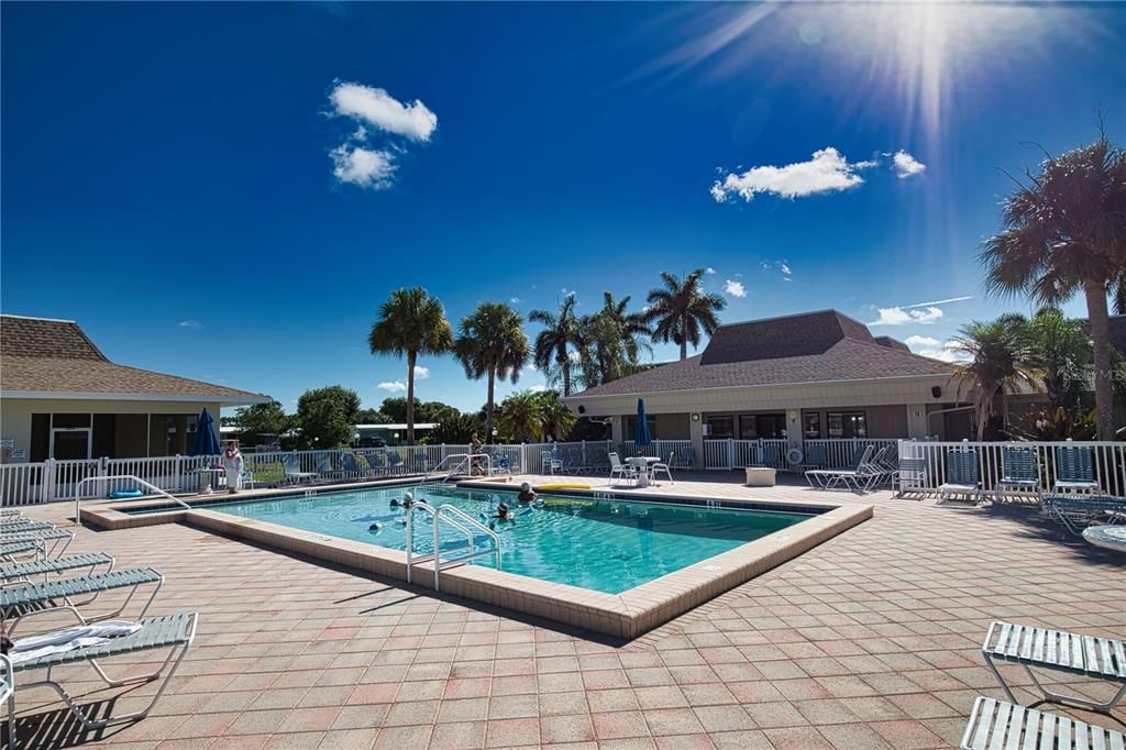 For Sale: $225,000 (2 beds, 2 baths, 1151 Square Feet)