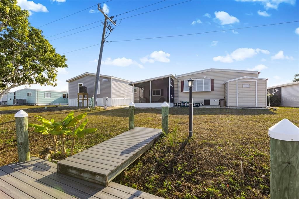 For Sale: $225,000 (2 beds, 2 baths, 1151 Square Feet)