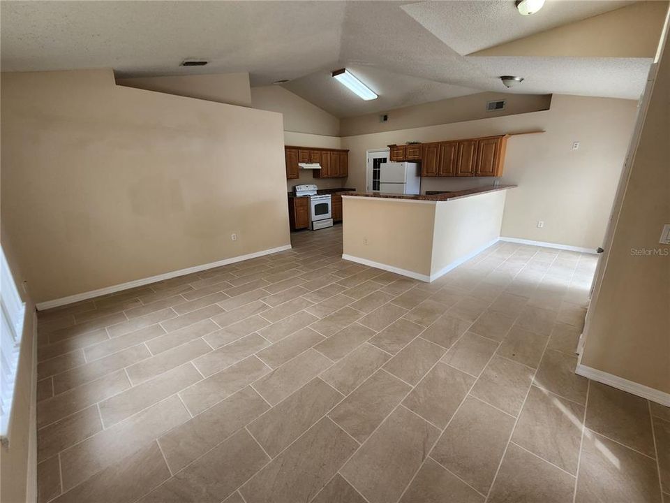 出租: $2,149 (3 贝兹, 2 浴室, 1126 平方英尺)