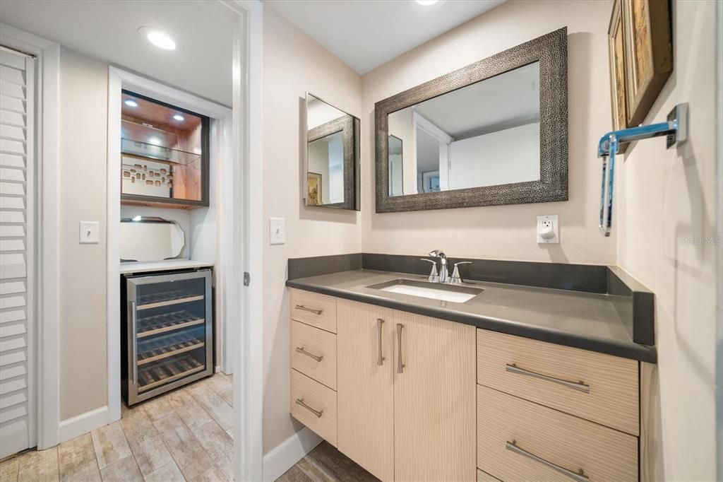 待售: $939,000 (3 贝兹, 3 浴室, 1702 平方英尺)