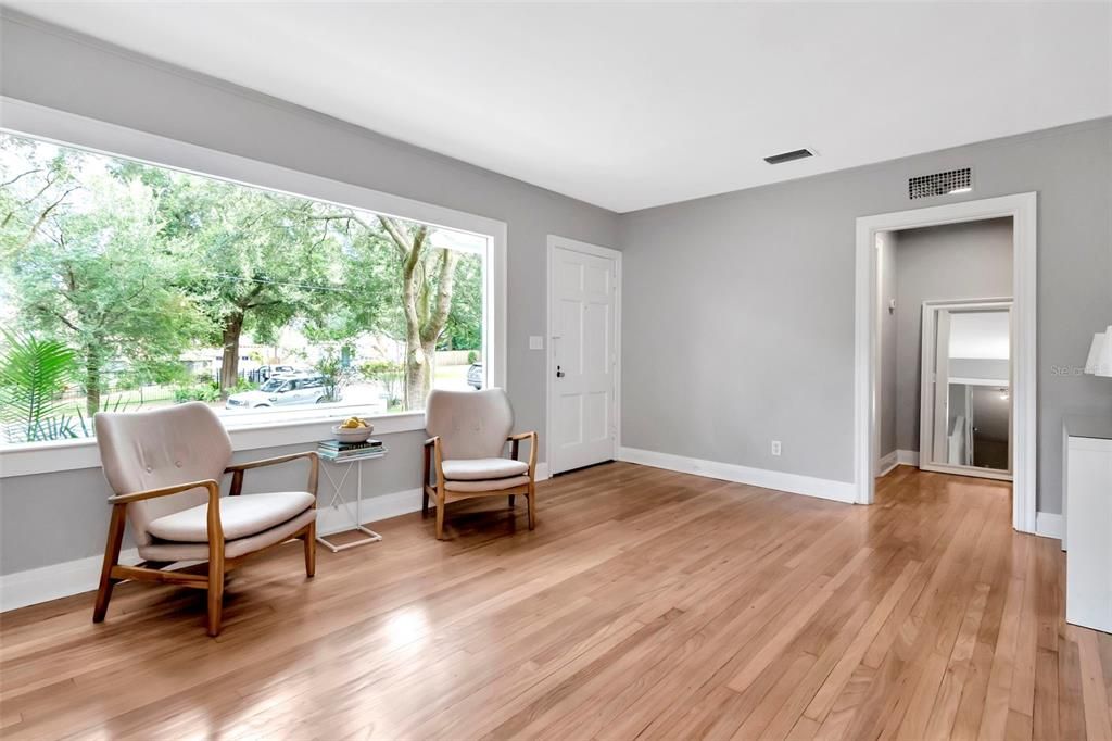 На продажу: $649,900 (3 спален, 2 ванн, 1754 Квадратных фут)