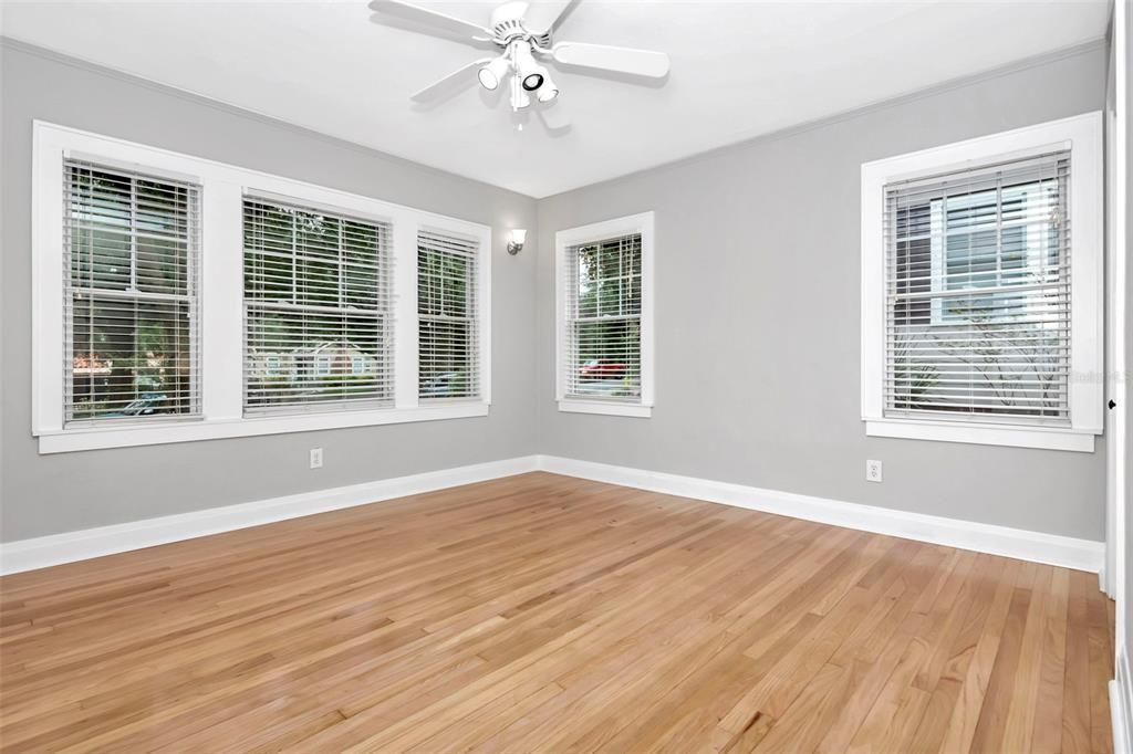 На продажу: $649,900 (3 спален, 2 ванн, 1754 Квадратных фут)