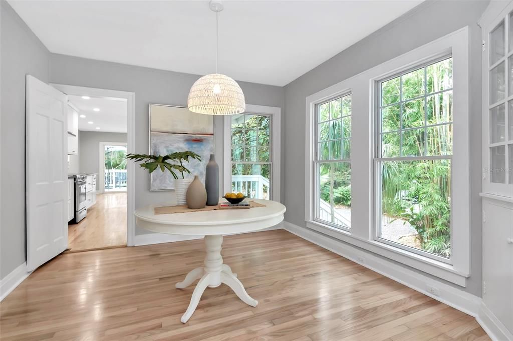 На продажу: $649,900 (3 спален, 2 ванн, 1754 Квадратных фут)