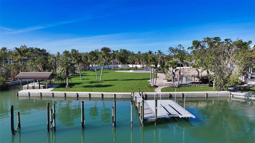 For Sale: $9,900,000 (1.48 acres)