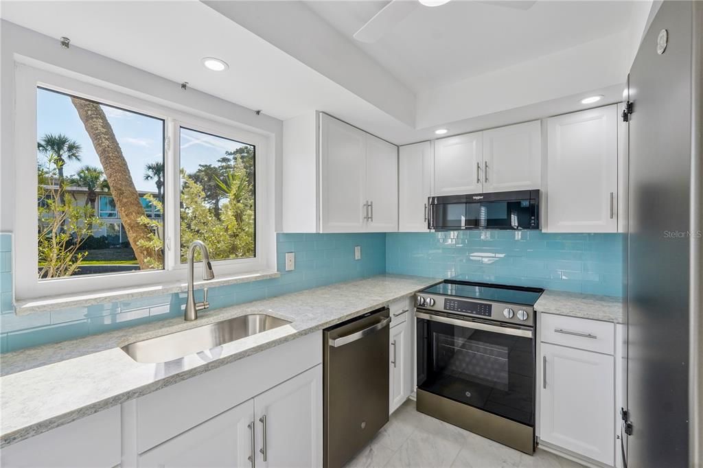 待售: $569,000 (2 贝兹, 2 浴室, 1441 平方英尺)