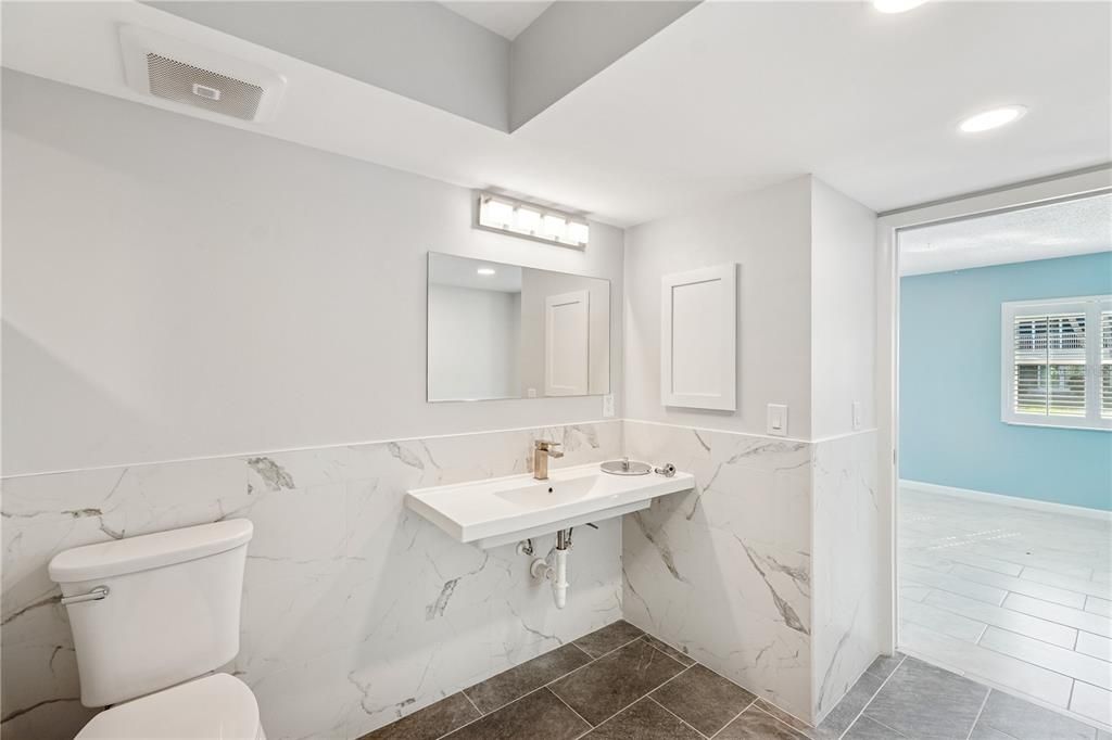 待售: $569,000 (2 贝兹, 2 浴室, 1441 平方英尺)