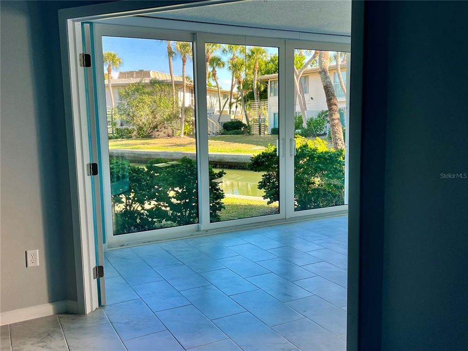 For Sale: $569,000 (2 beds, 2 baths, 1441 Square Feet)